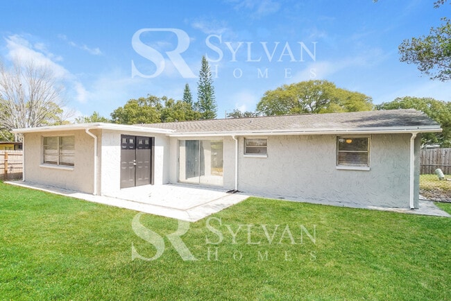 Building Photo - Lease today! No extra charge for contentment and relaxation!