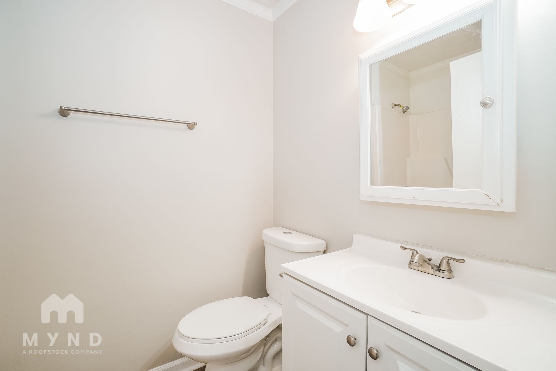 Building Photo - 1484 Willow View Dr