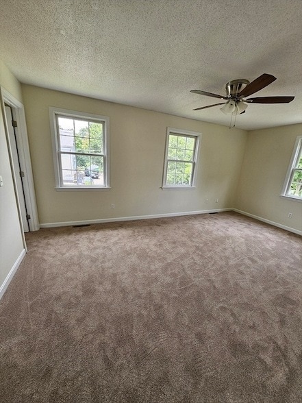 Building Photo - 61 Lawe St