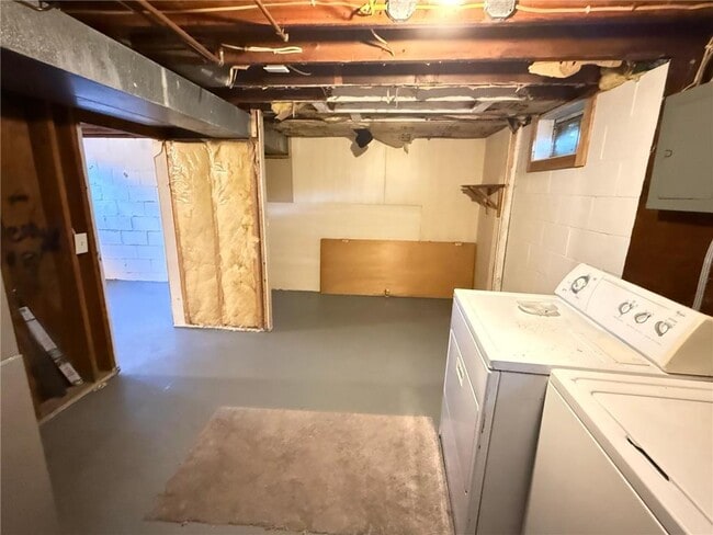 Building Photo - 415 Belle Aire Dr