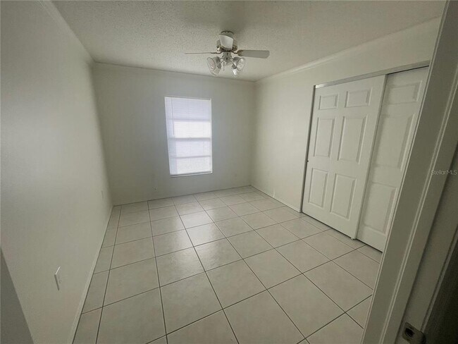 Building Photo - 3021 W Tampa Bay Blvd