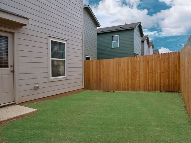 Building Photo - 7627 Chancery Gate