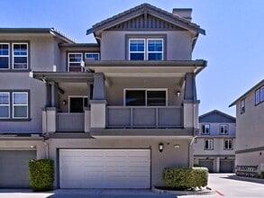 Building Photo - Spacious 3-Bedroom Home in Prime San Diego Location