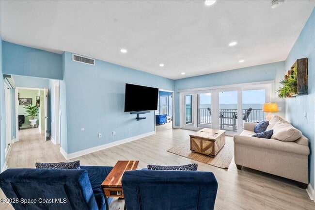 Building Photo - 3037 S Hwy A1A