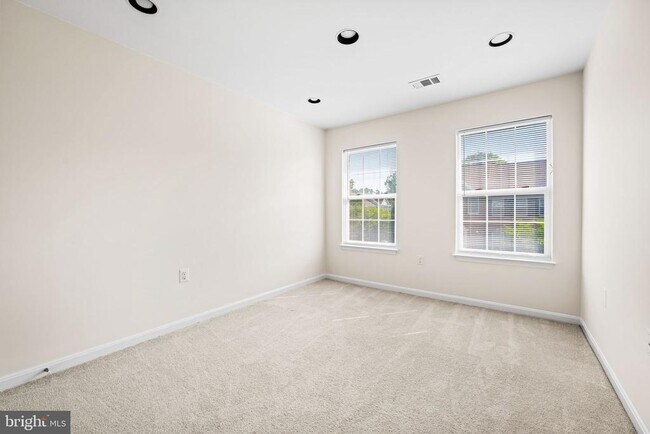 Building Photo - 2902 Jessica Ct