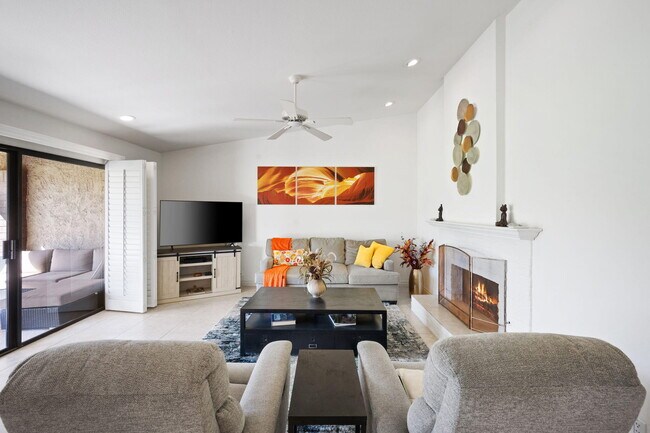 Building Photo - 69 Camino Arroyo N