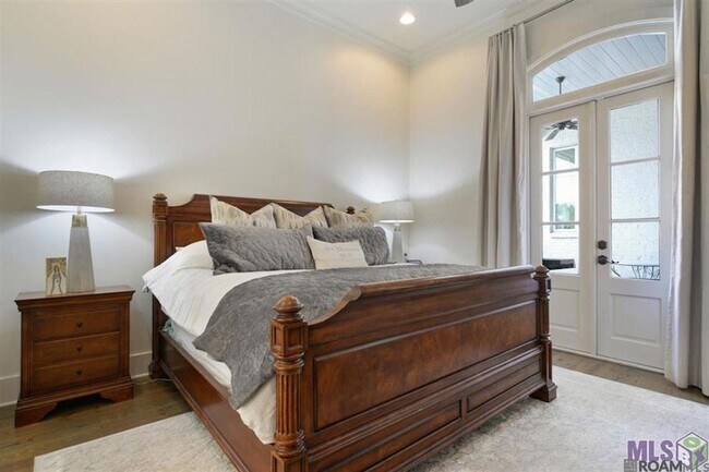 Building Photo - 3151 Pointe-Marie Dr