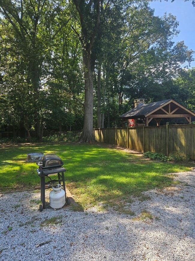 Building Photo - 3 Bedroom 2.5 bath home