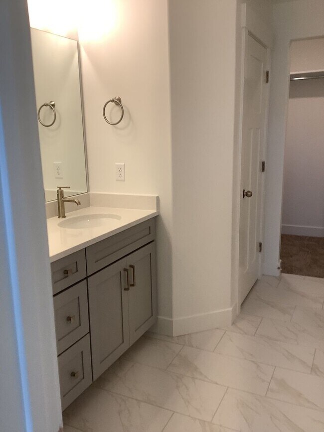 Building Photo - New Construction Townhome Located in Prime...