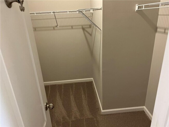 Building Photo - 5385 Donehoo Ct