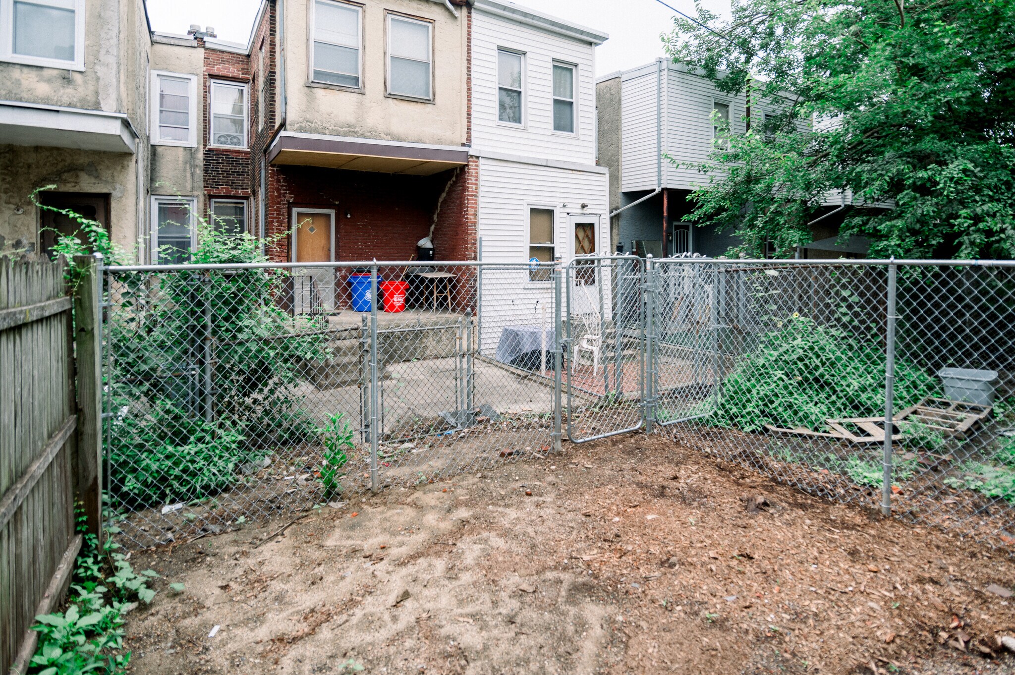 Backyard - 516 S 8th St