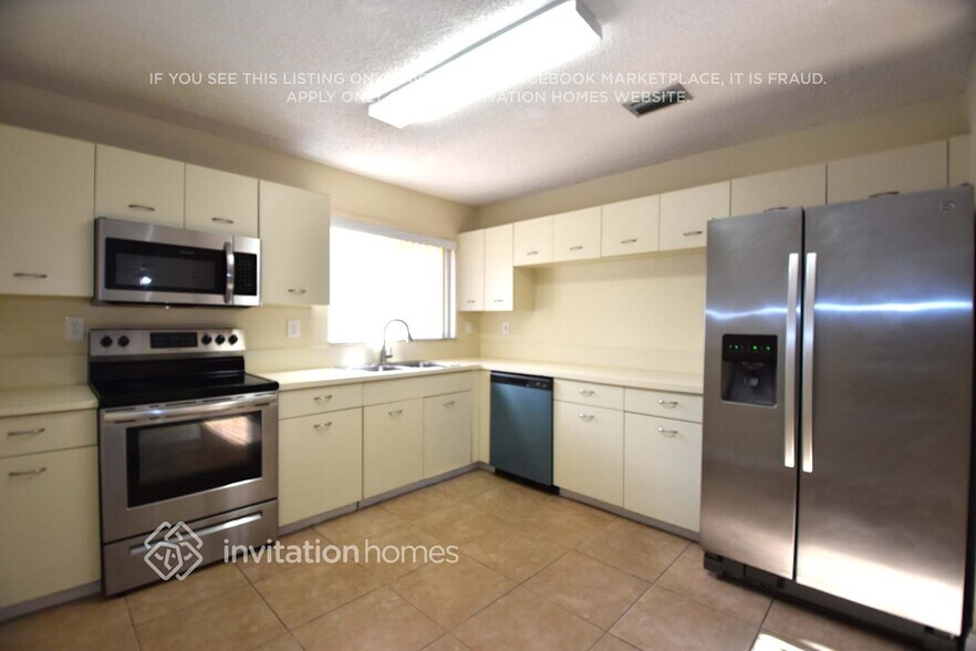 Building Photo - 11313 SW 74th St