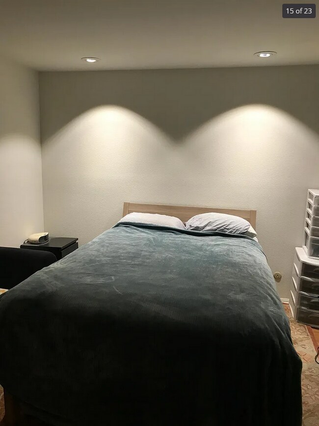 Master Bedroom - 609 S El Molino Ave