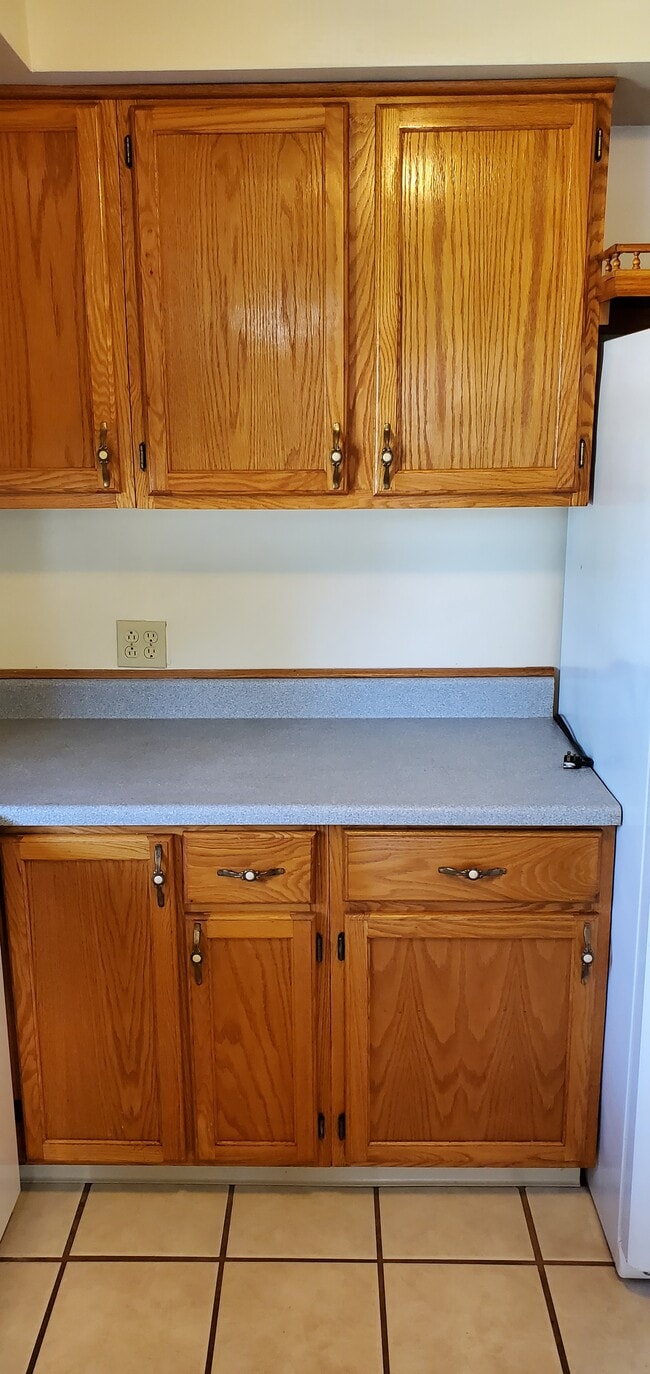 Building Photo - 1163 Higgins Ave