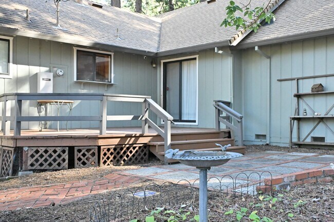 Building Photo - 2742 Romer Blvd