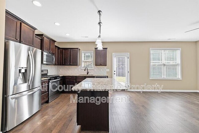 Building Photo - 40 Balboa Pkwy