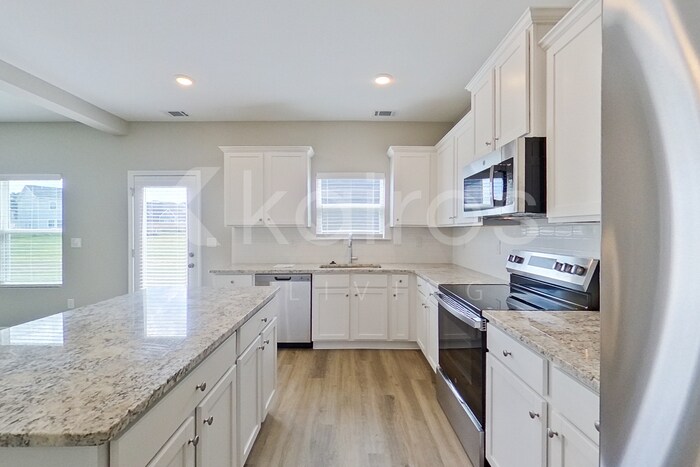 Building Photo - 7379 Foggy River Dr