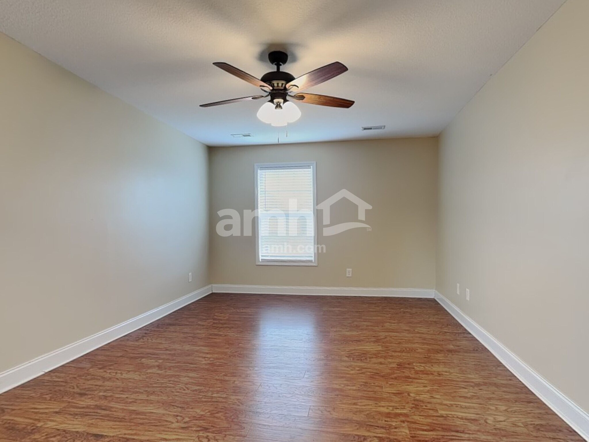 Building Photo - 4712 Dawn Oaks Ln