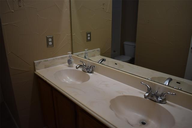 Building Photo - 4207 Sarasota Ln