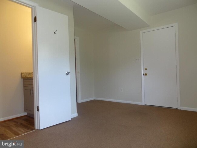 Building Photo - 1627 Severn Run Ct