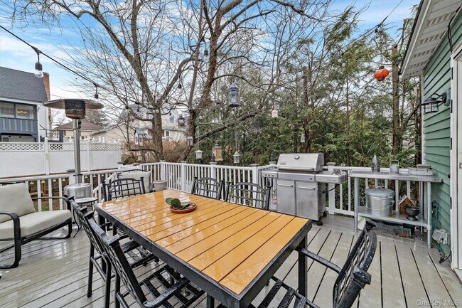 Building Photo - 1408 Henry Ave