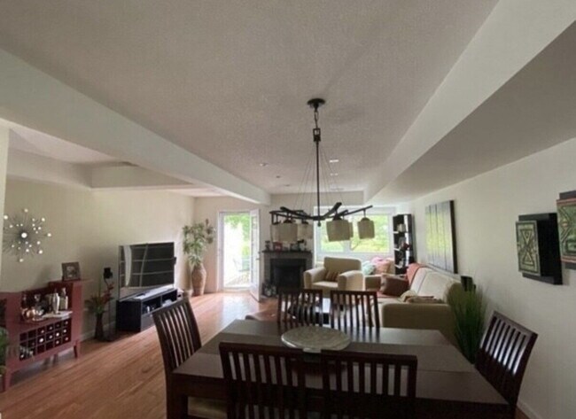 Building Photo - 10 Merganser Way