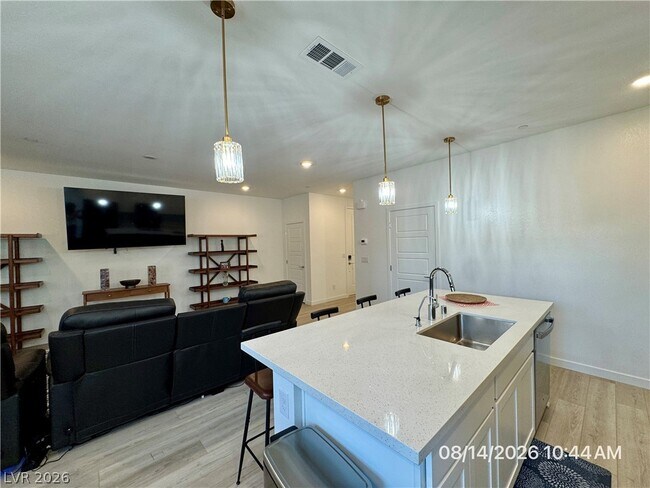 Building Photo - 1742 Strada Nathan