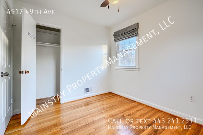 Building Photo - 4917 49th Ave