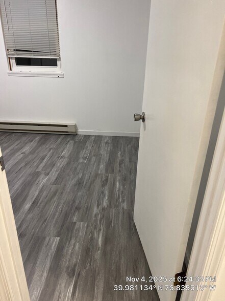 Building Photo - 3706 Tiffany Dr