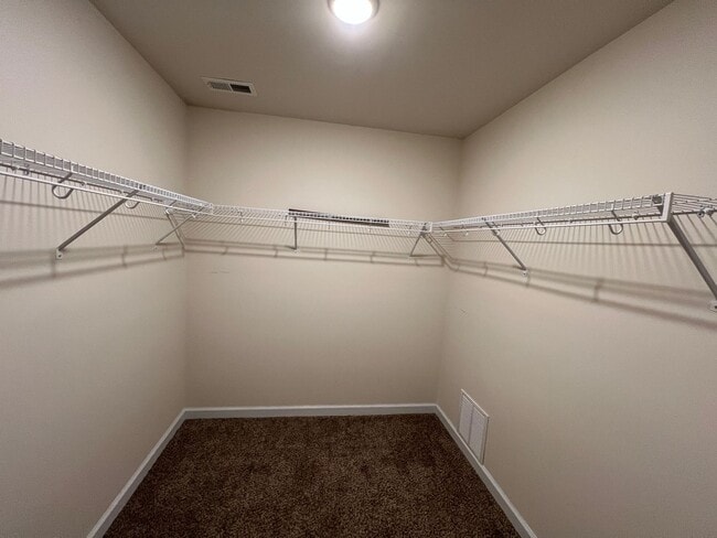 Building Photo - 310 Landon Ln