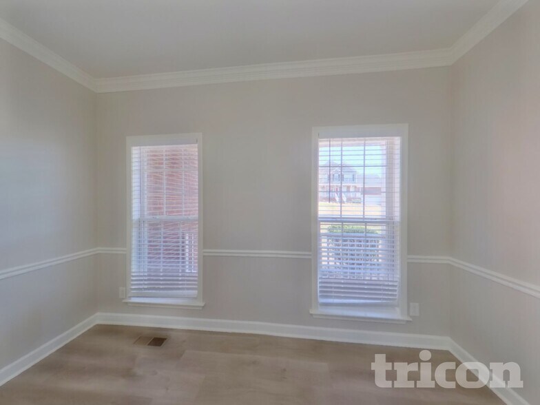 Building Photo - 3031 Farmville Cir