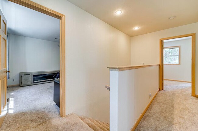 Building Photo - 14474 Northwoods Blvd