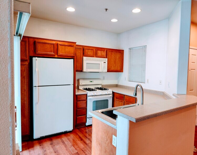 Building Photo - 26456 Arboretum Way