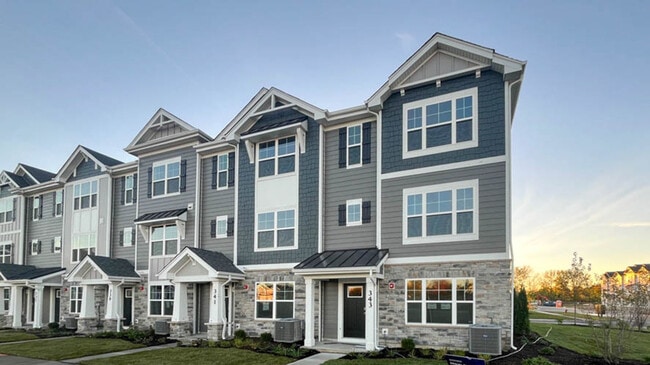 Building Photo - 370 Bridgeview Ct