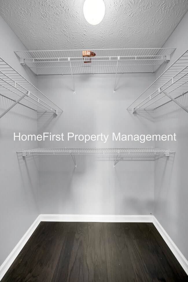 Building Photo - 420 Windfield Pl