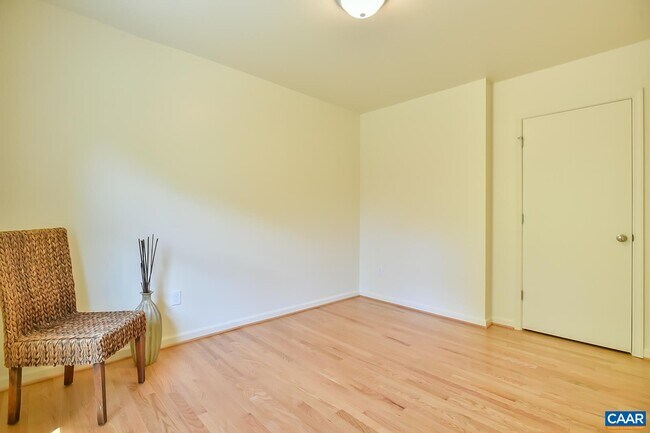 Building Photo - 144 Lake Saponi Dr
