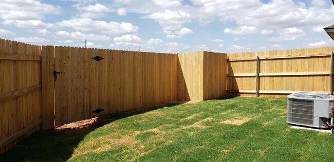 Building Photo - Cooper ISD- Luxury Duplex in Southwest Lub...
