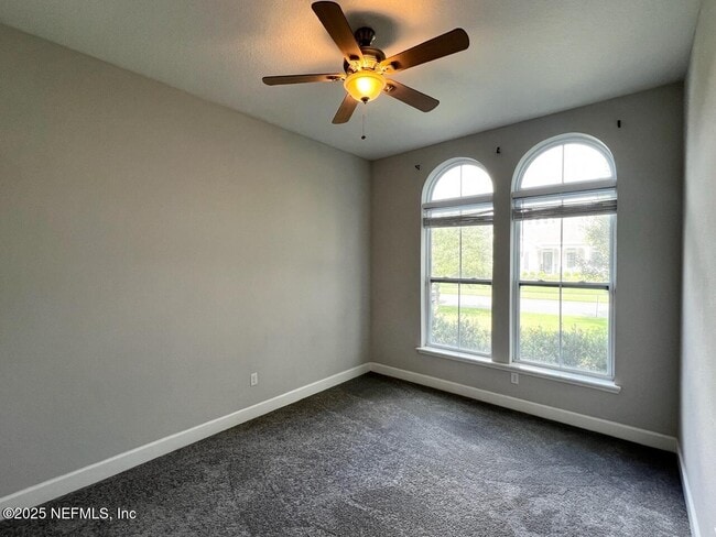 Building Photo - 121 Oxford Estates Way
