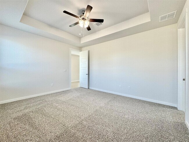 Building Photo - 404 Tinto St