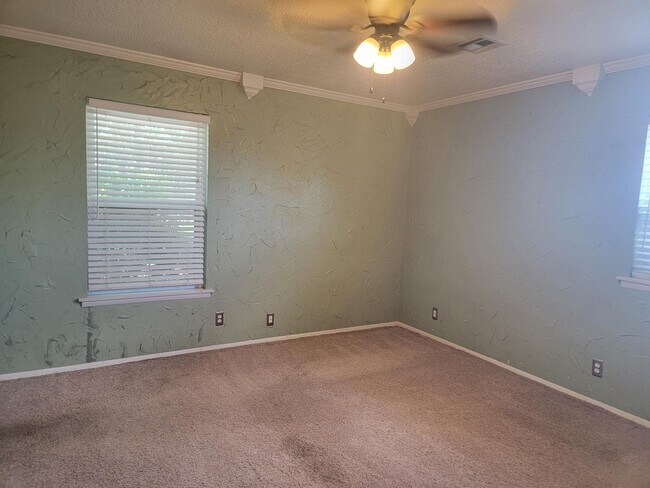 Building Photo - 2307 Quannah Dr