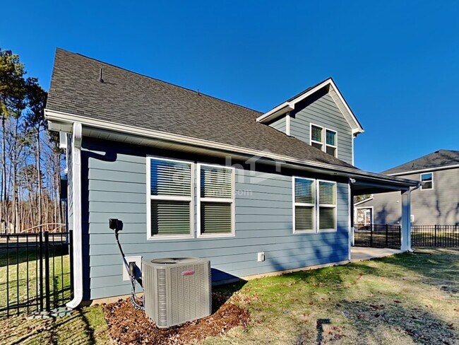 Building Photo - 578 Rivermist Dr