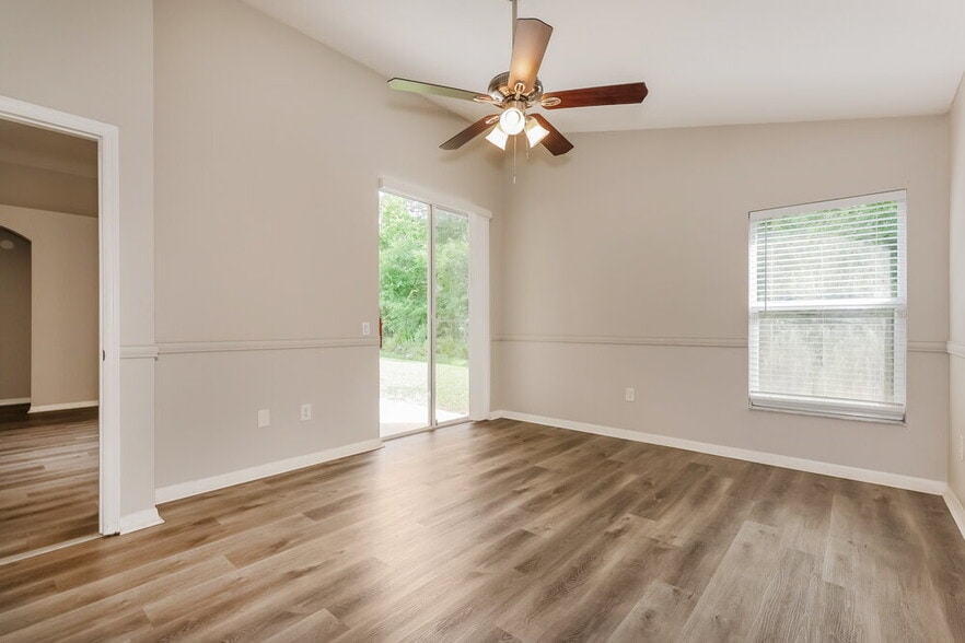 Building Photo - 29611 Birds Eye Dr