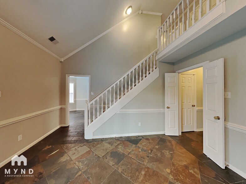 Building Photo - 8233 Trinity Rd