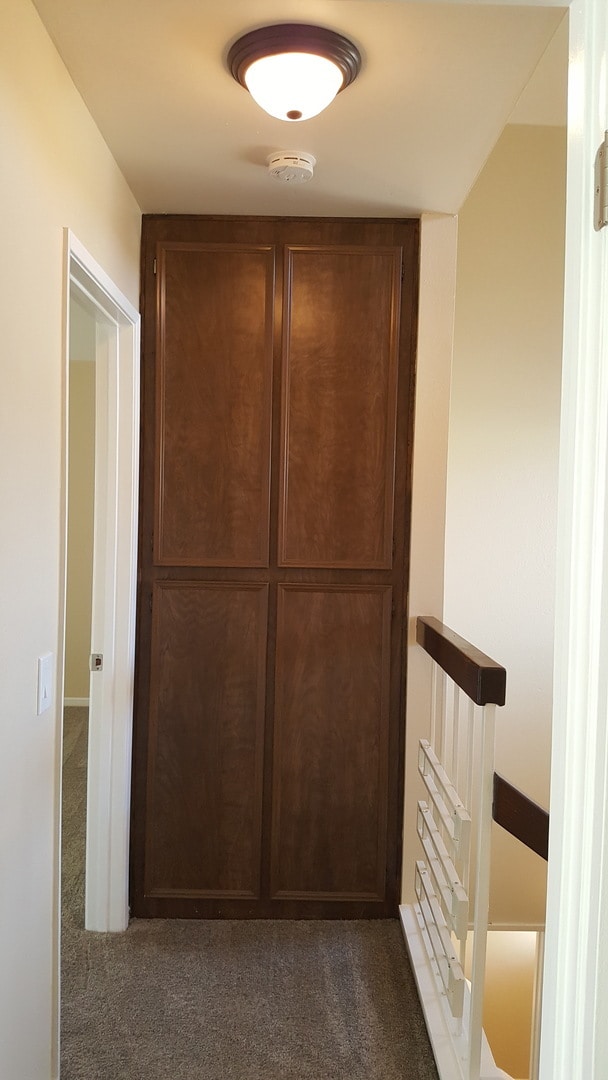 Building Photo - 2 Bed/2.5 Bath Townhouse w/2 Car Attached ...