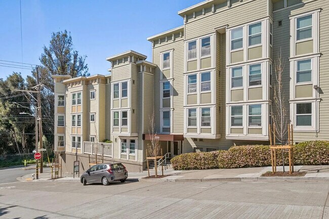 Building Photo - 2250 24th St