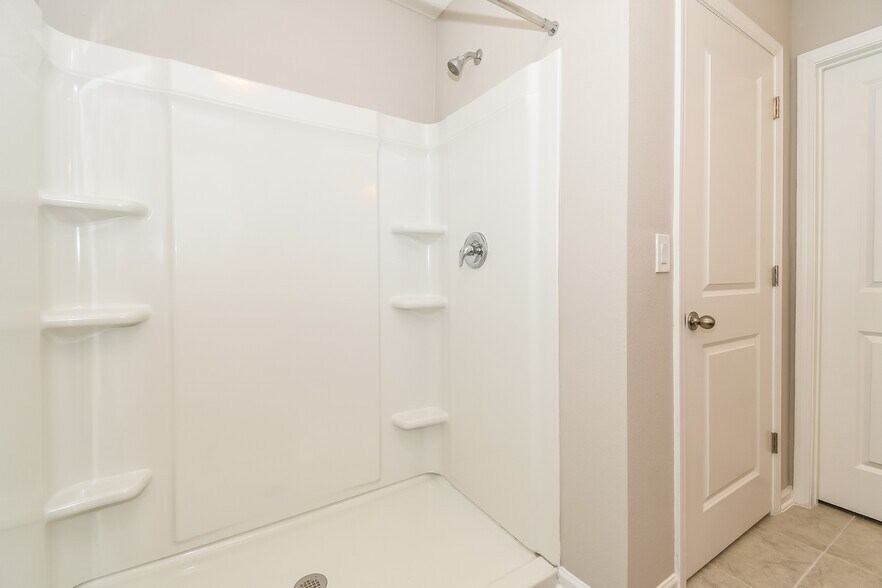 Building Photo - 9130 Udell Ln