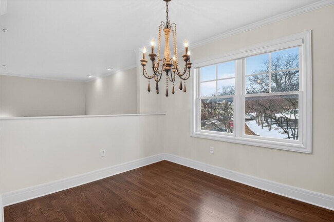 Building Photo - 417 S Ashley St