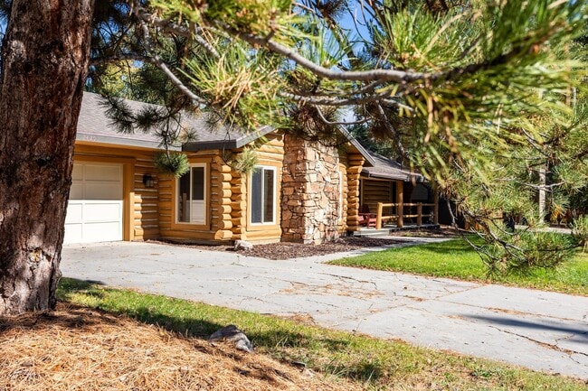 Building Photo - Updated Log Cabin in Park City — Modern Co...