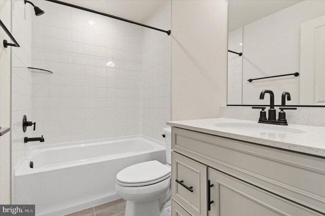 Building Photo - 43793 Mystic Maroon Ter