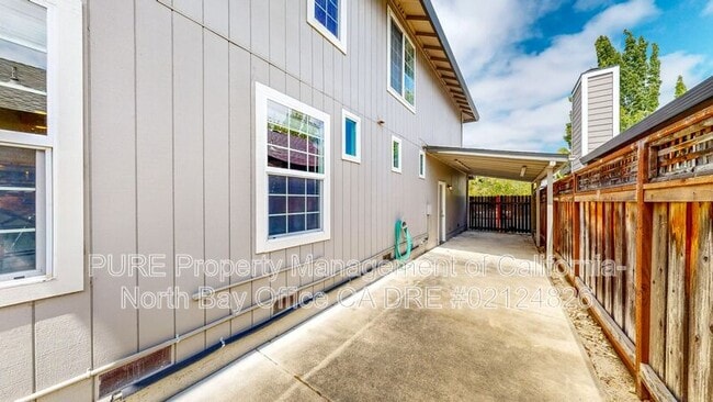 Building Photo - 2030 Seville St